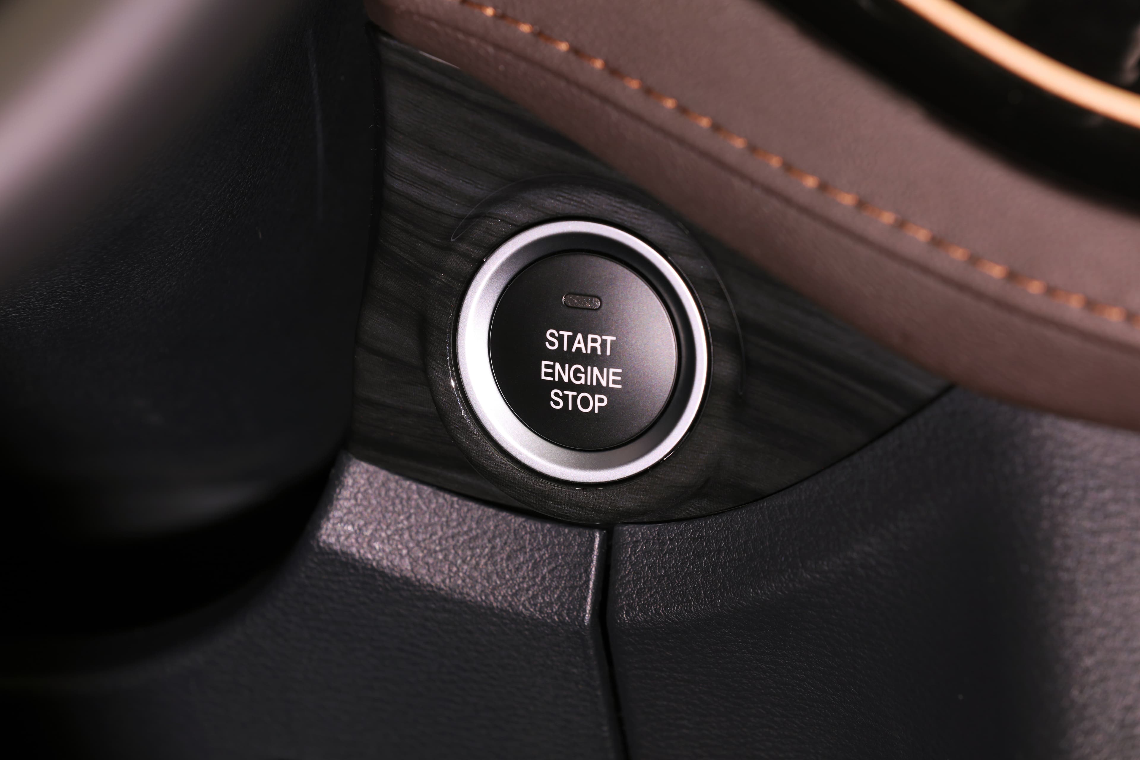 تشغيل السيارة بالبصمة